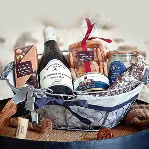 Sweet And Salty Basket-Gift Ideas For Dad France