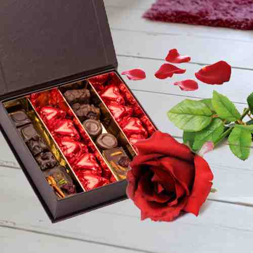 Vday Delicious Chocolate Arrangement-Valentines Day Gift Delivery For Her