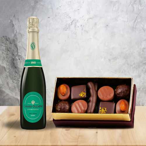 Champagne & Chocolate Gift Set With Canard Duchêne And Fine Chocolates | Luxury Champagne Chocolate Gift Set 