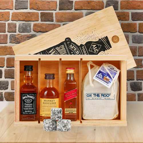 Whisky Gift Set With 3 Miniature Bottles & Brittany Granite Whisky Stones | Fine Whisky Selection 