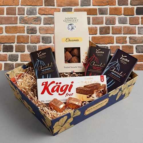- Buy Milk & Dark Chocolate Gift Box Online | Chocolate Lover Mini Box