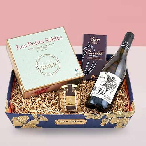 Corporate Chocolate And Wine-Order Corporate Wine & Chocolate Gift Hamper
