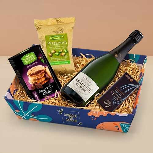 Elegant Champagne Collection-Buy Champagne & Chocolate Gift Hamper Online