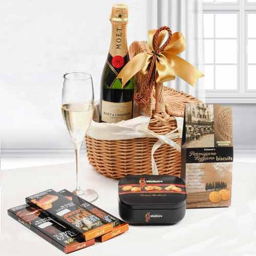 Champagne, Chocolates N Savoury Hamper-Best Christmas Presents For Parents