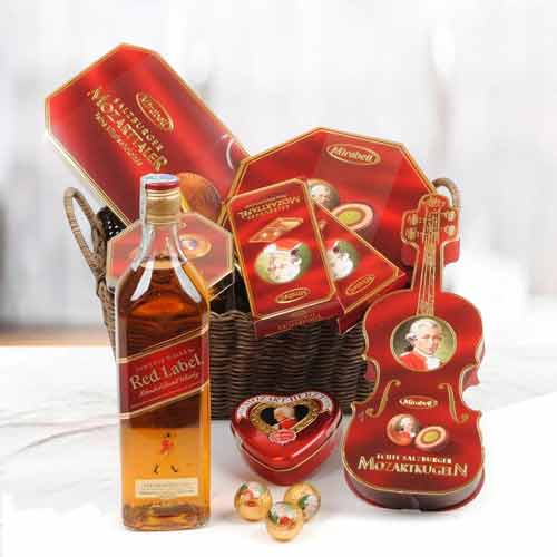 Red Label N Sweet Hamper