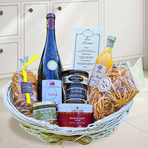 Traditional and Artisanal-Christmas Hampers France