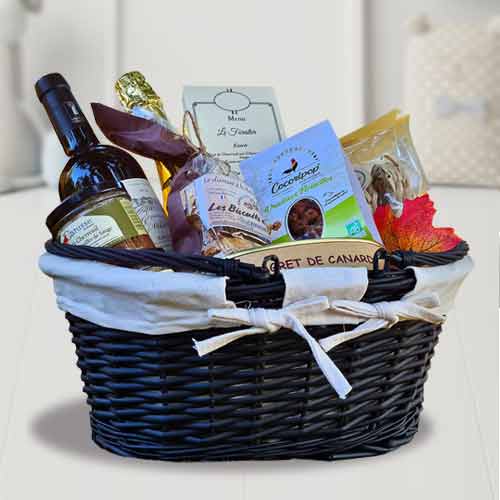 Artisanal And Traditional Delights-Birthday Gift Baskets For Him